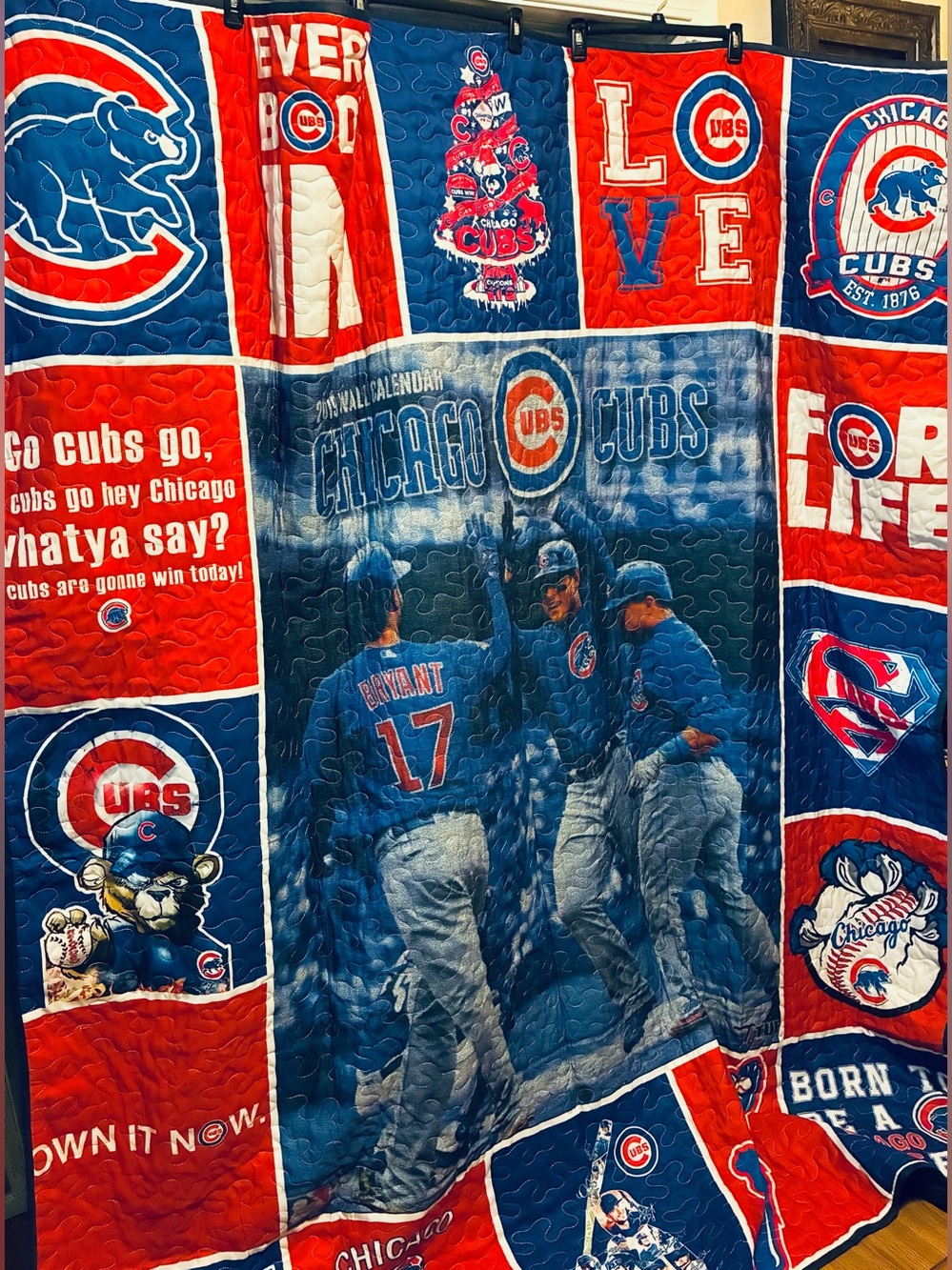 NWOT Chicago Cubs Commemorative Quilted Full Size Blanket Throw 86x78